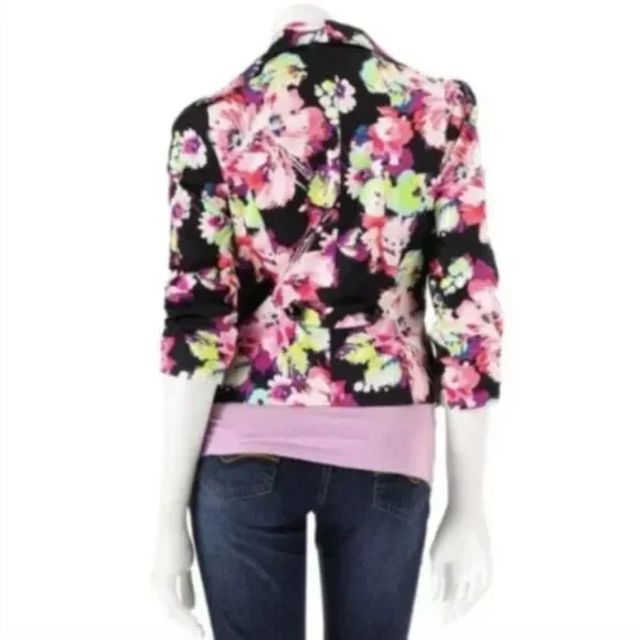 Candie’s Camera Ready Style Cropped Vibrant Floral Jacket Size Medium NEW NWT - Picture 5 of 12